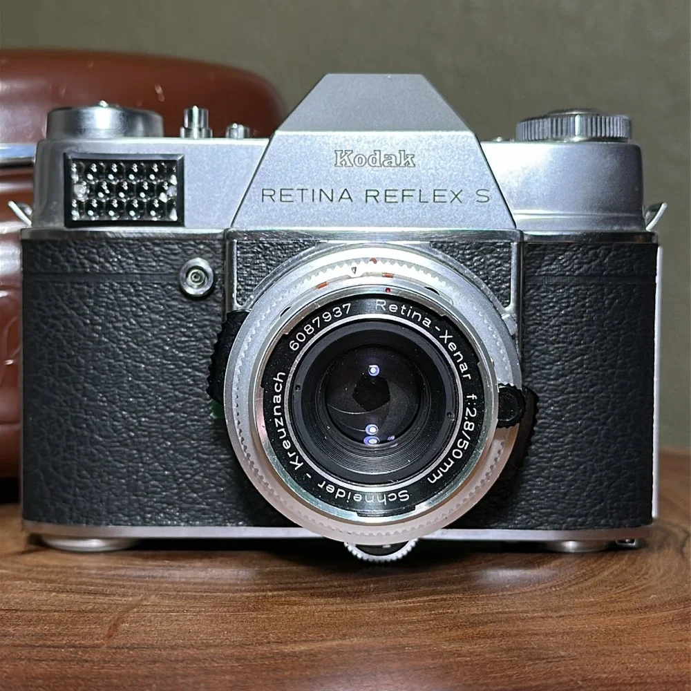 Kodak Retina Reflex S Camera + Case – for Repair/Display